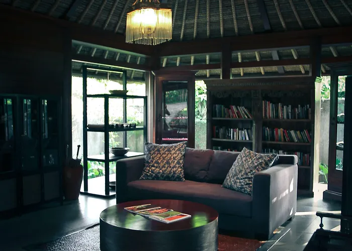 Resort Kayumanis Private & 5*