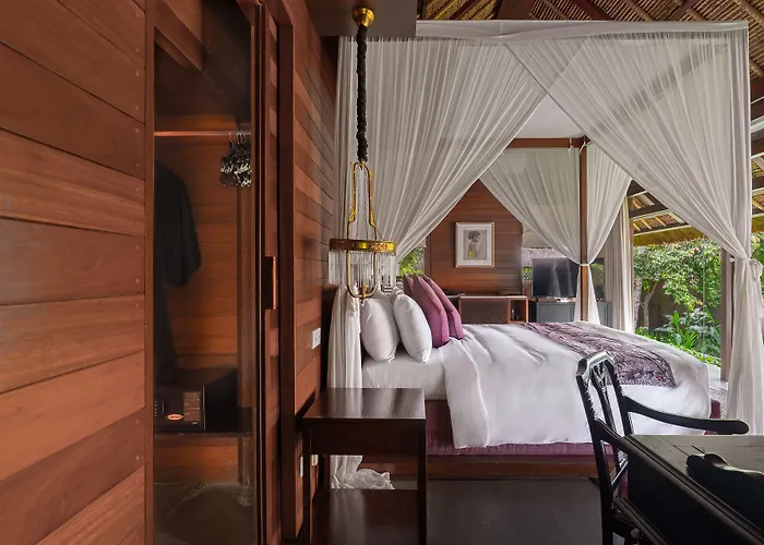 Resort Kayumanis Private &