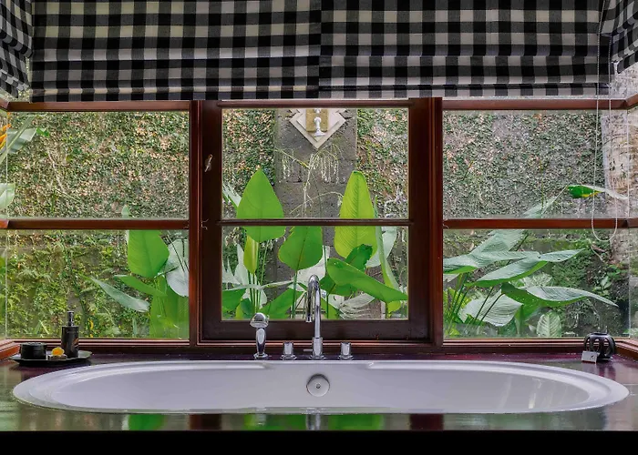 Kayumanis Private & Ubud